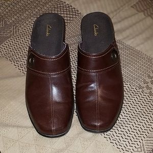 Clarks Womens Dress shoes size 9